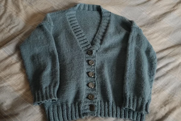 knitting cardigan blue