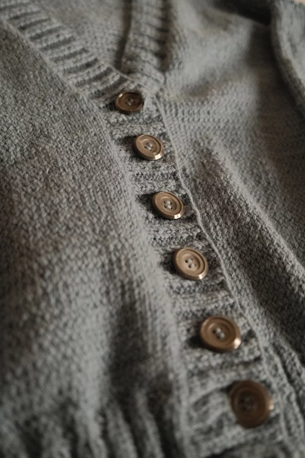 knitting cardigan blue buttons