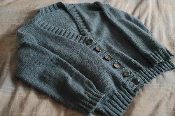 knitting cardigan blue